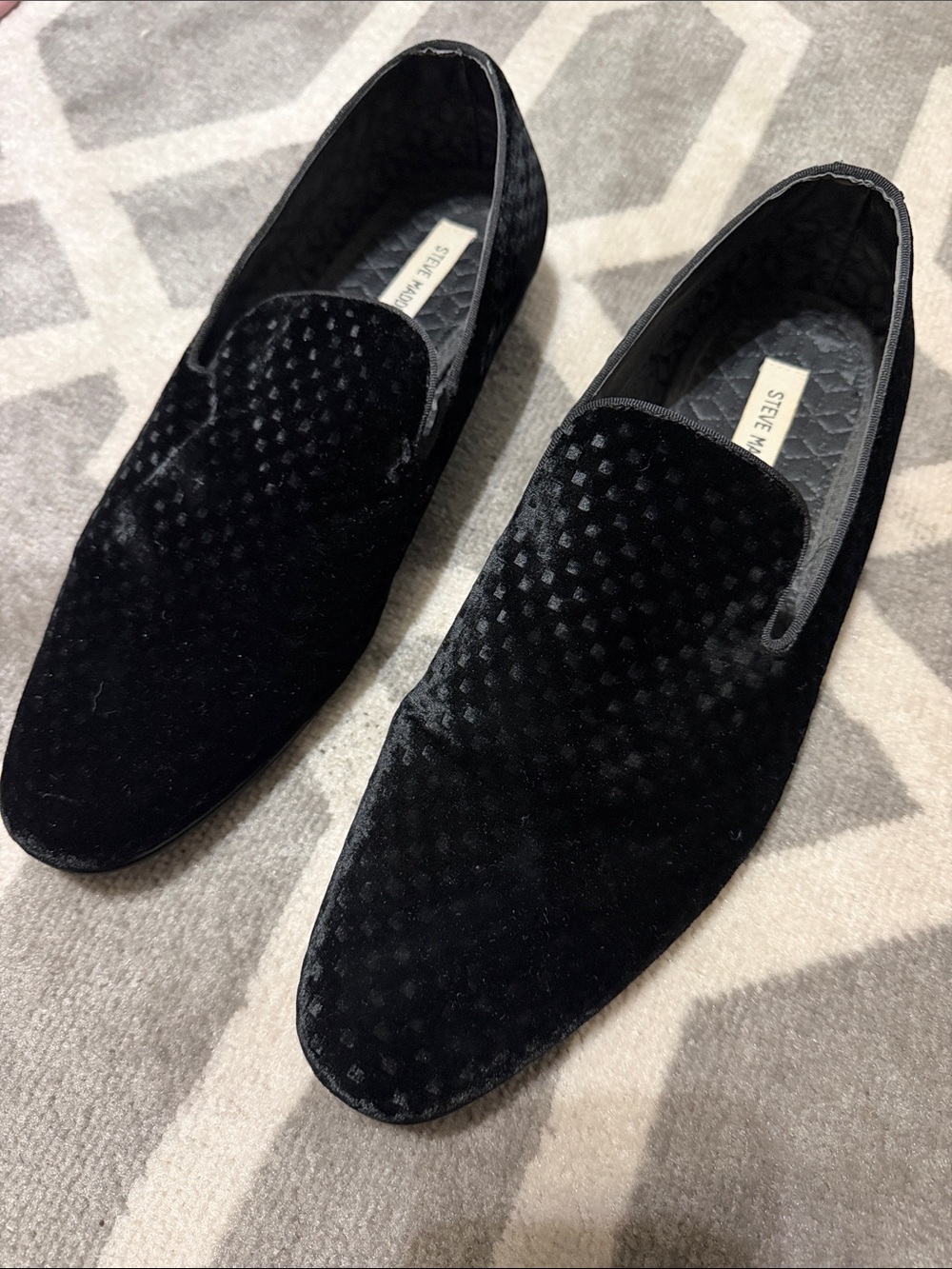 Men’s 11.5 velvet loafers